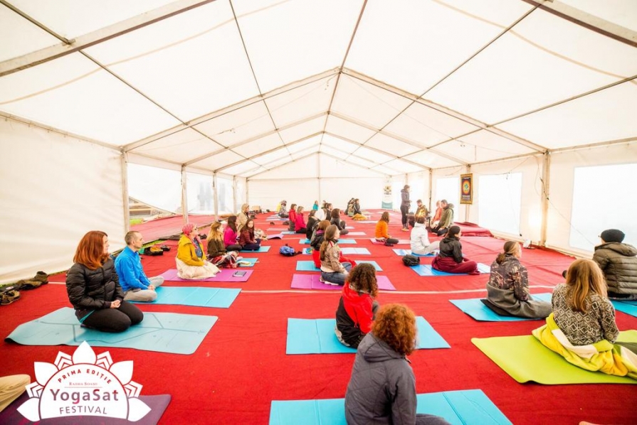 Cum sa cureti salteaua de yoga Cum sa cureti salteaua de yoga