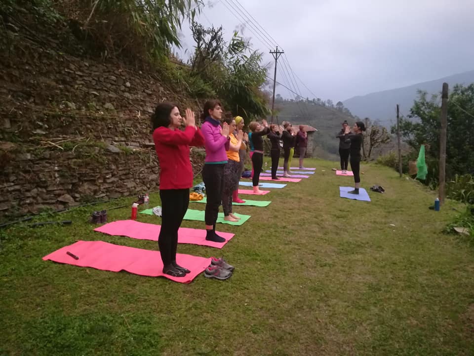 alexandra lazarescu hamsa yoga