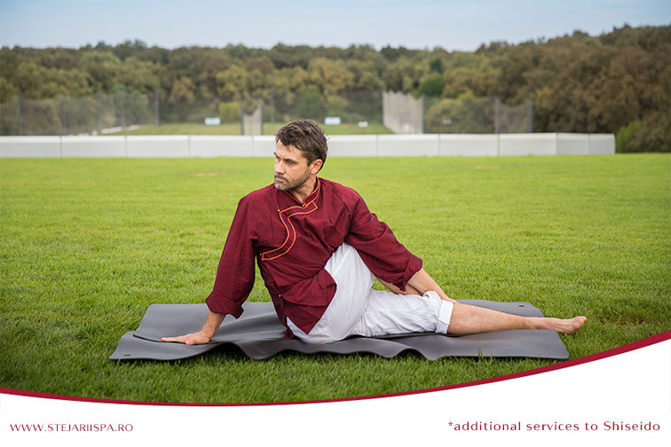 Curs Hatha yoga la Shiseido Spa, ținut de instructorul Val Voicu.