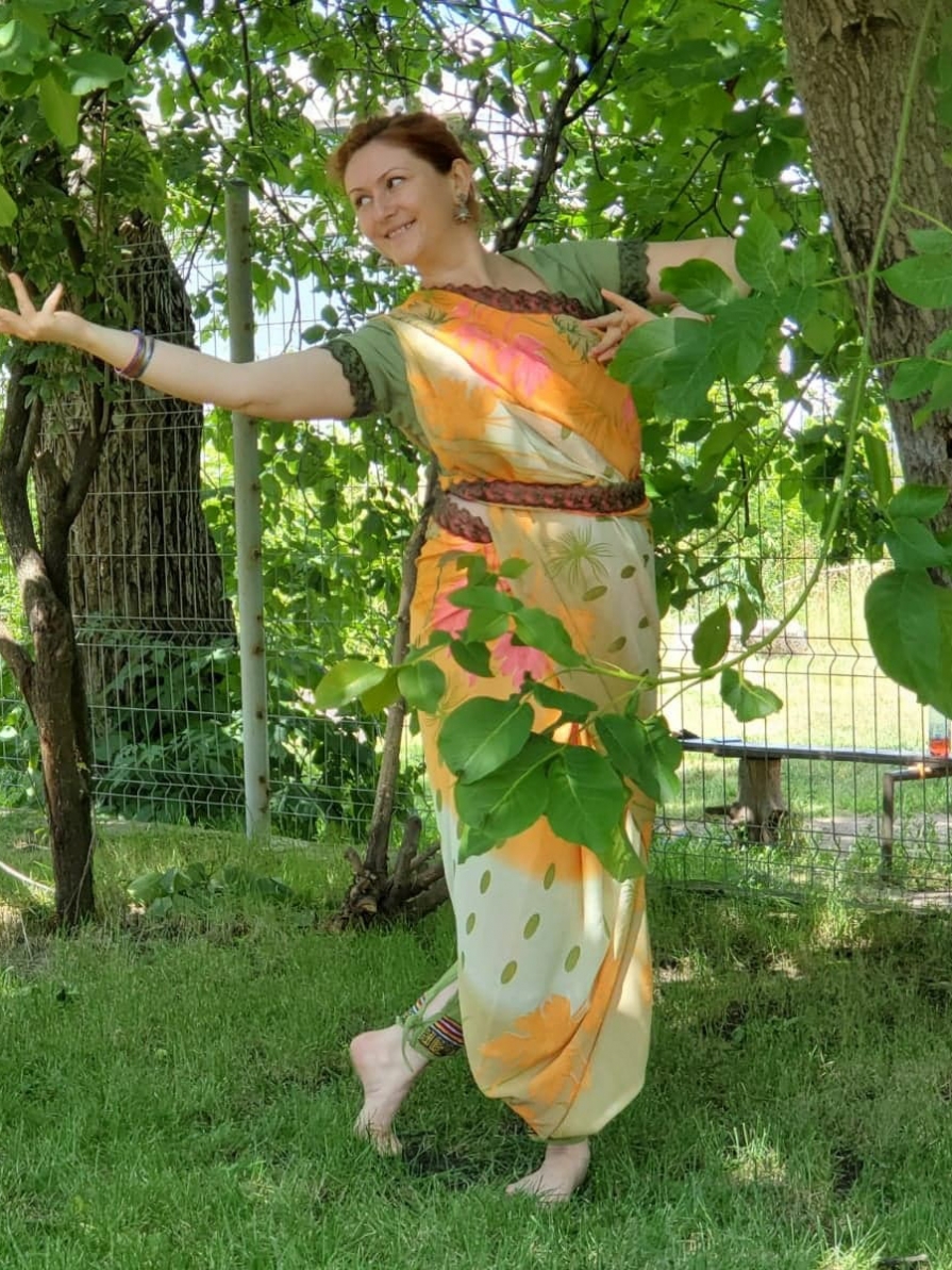 Ilinca-Mihaela-Neamțiu-Dance-pose