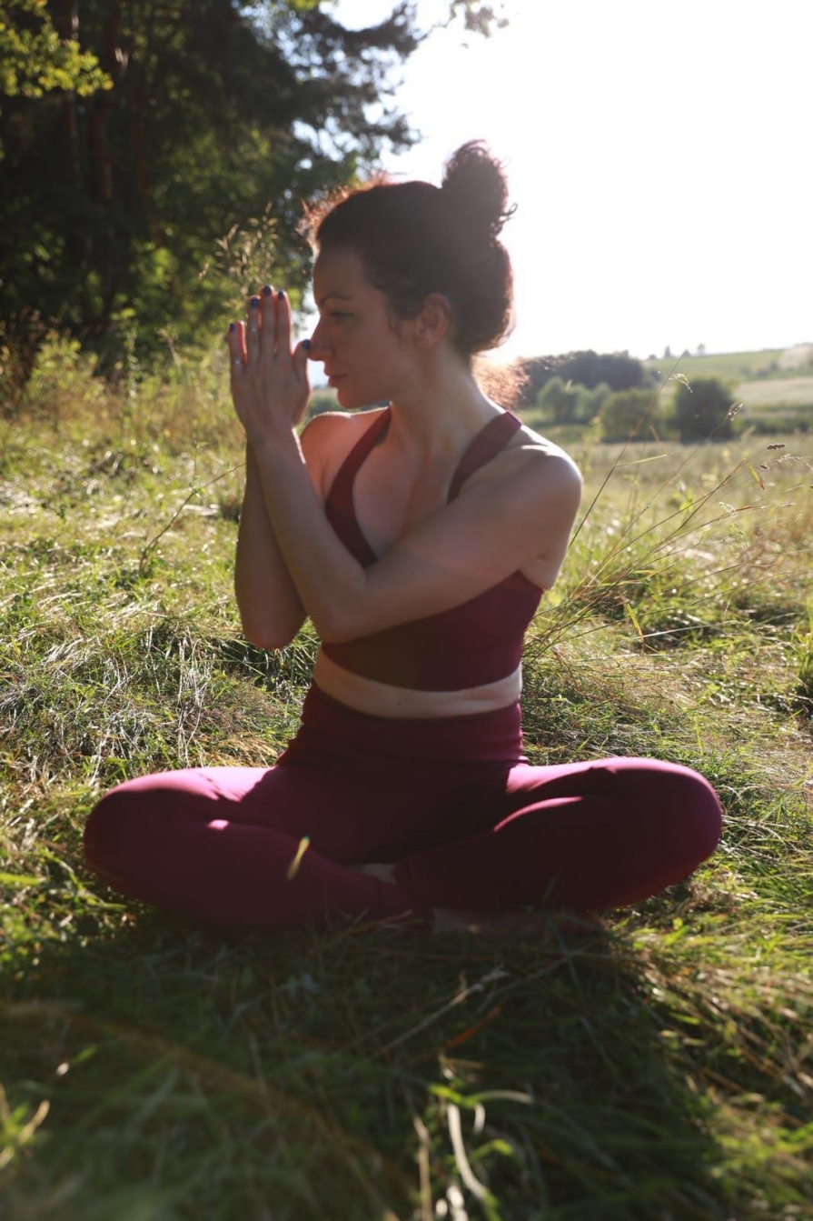 alina-burla-instructor-yoga
