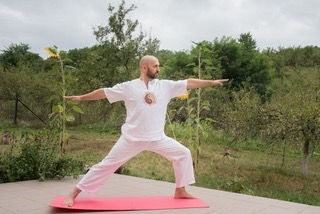 calin-virgil-instructor-yoga