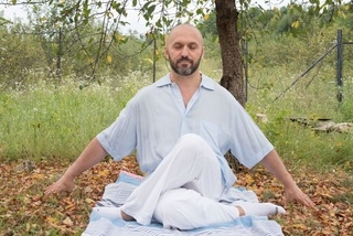 calin-virgil-instructor-yoga