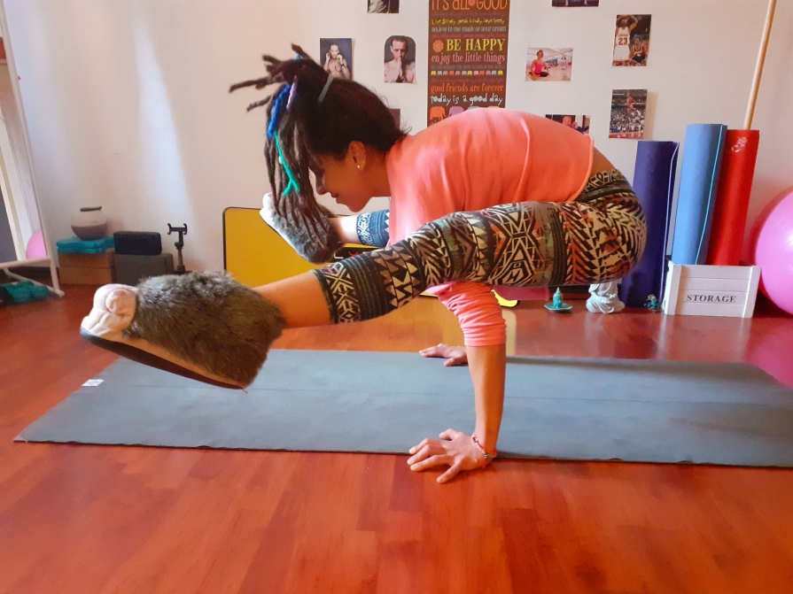 Andreea-Baltateanu-instructor-yoga