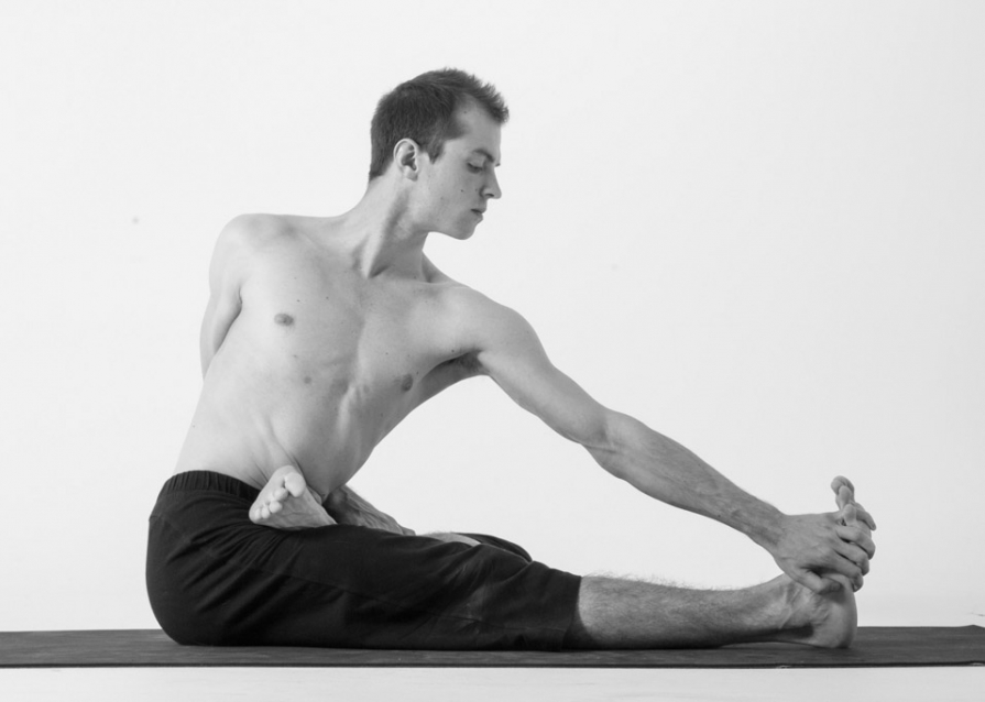 Ardha-Matsyendrasana-2