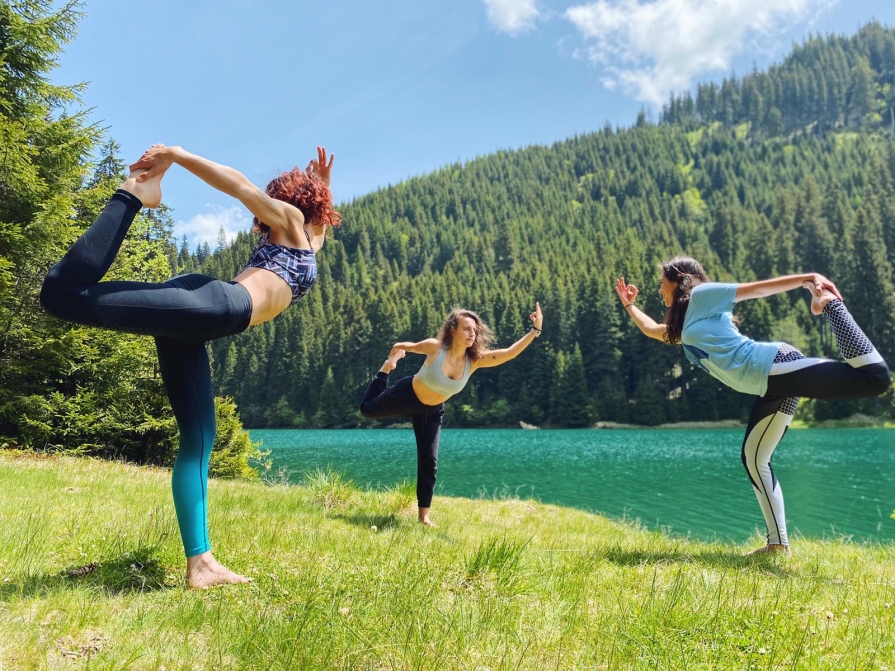 Mariana-Peteoaca-instructor-yoga