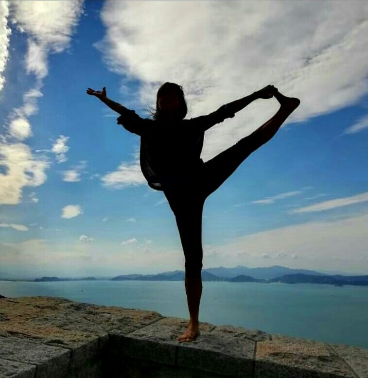 Carmina-Dilimoț-instructor-yoga