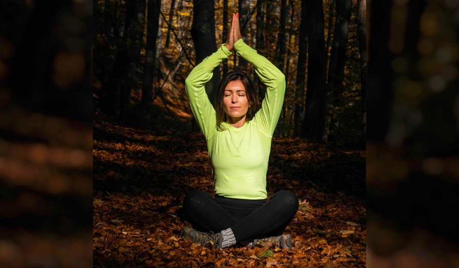 Anca Iftimie: „Cred că orice practică de yoga te face mai conștient.” anca-iftimie-instructor-yoga