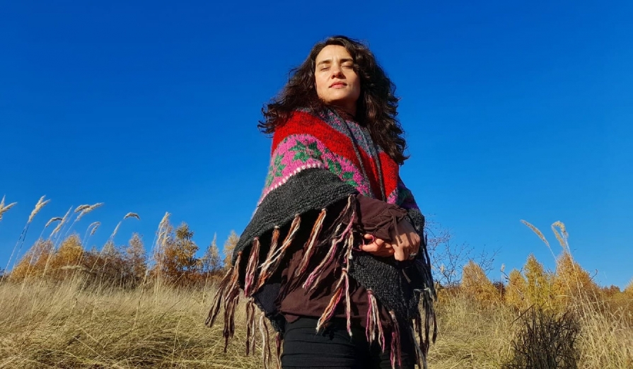 Cătălina Chirilă: „Yoga m-a învățat că viața se trăiește, nu se risipește.” Cătălina-Chirilă-instructor-yoga