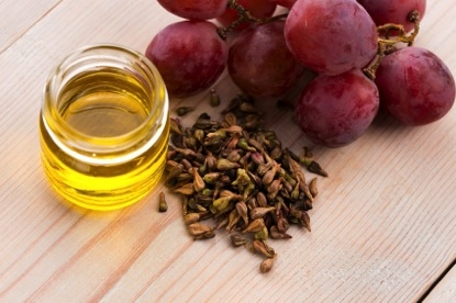 Cu ce uleiuri poti inlocui produsele cosmetice din comert Cu ce uleiuri poti inlocui produsele cosmetice din comert
