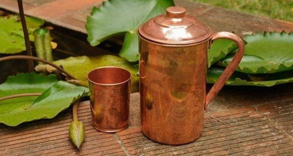 De ce sa bei apa dintr-un recipient din cupru – Tamra Jal De ce sa bei apa dintr-un recipient din cupru – Tamra Jal