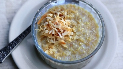 Desert vegan: Budinca de quinoa si cocos Desert vegan: Budinca de quinoa si cocos