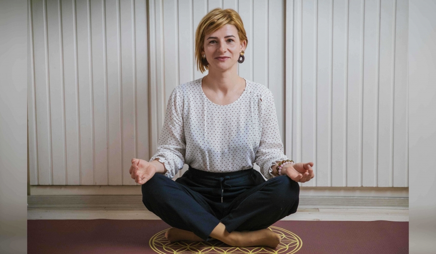 Diana Raluca Ifteni:„Yoga reprezintă o modalitate de autocunoaștere.” Diana-Raluca-Ifteni-instructor-yoga