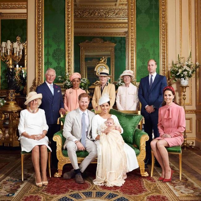 Familia regala britanica practica si recomanda yoga Familia regala britanica practica si recomanda yoga
