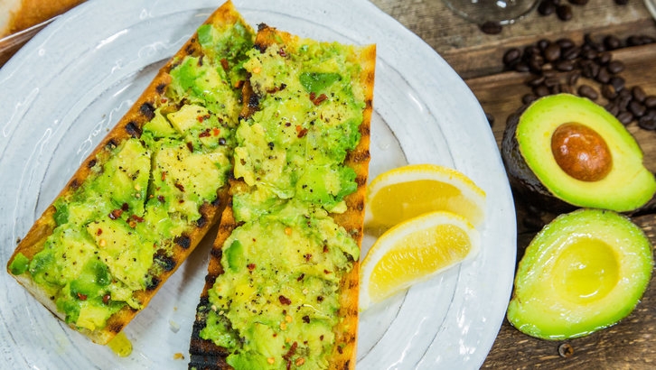 Idei pentru micul dejun: 5 combinatii vegane satioase Idei pentru micul dejun: 5 combinatii vegane satioase