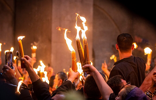 lumina sfanta - focul haric