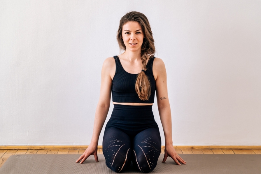 Interviu Dana Maria Stefan: ”Yoga este mult mai mult decat asana” Interviu Dana Maria Stefan: ”Yoga este mult mai mult decat asana”