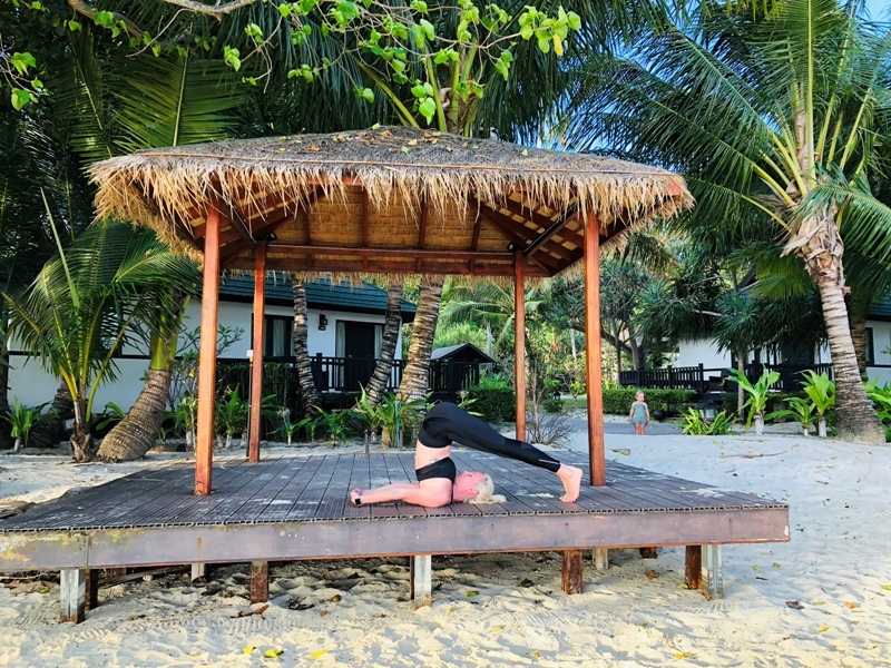 Interviu Ella Miu: “Yoga m-a ajutat sa ma vindec” Interviu Ella Miu: “Yoga m-a ajutat sa ma vindec”
