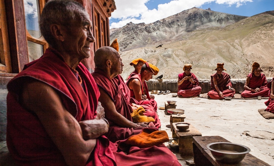Jurnal de calatorie: Cu Hatha Yoga SEVA in India (Kashmir) Jurnal de calatorie: Cu Hatha Yoga SEVA in India (Kashmir)