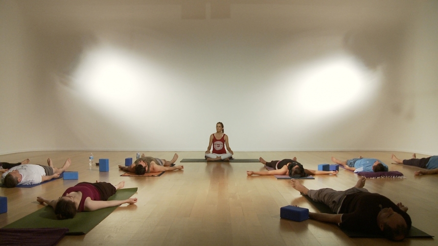 Nidra Yoga: Beneficii pentru minte, trup si spirit Nidra Yoga: Beneficii pentru minte, trup si spirit
