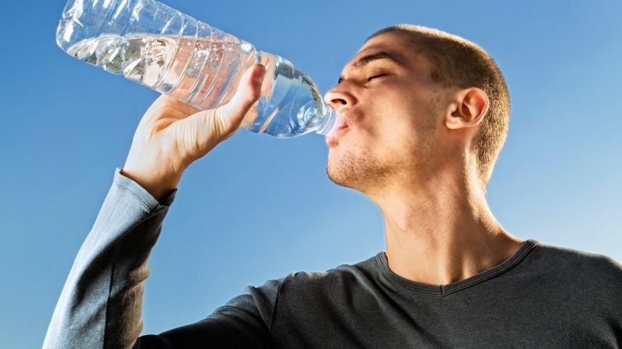 Pericolele hidratării excesive Pericolele hidratării excesive