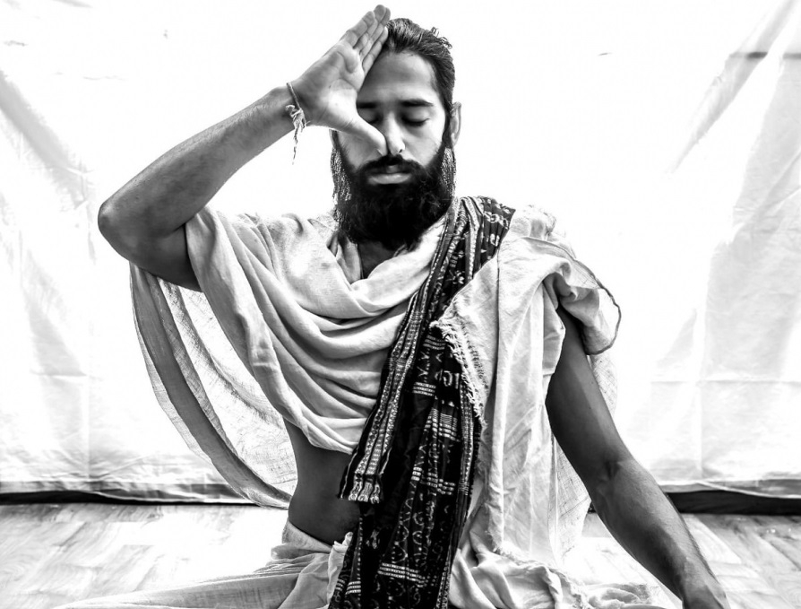 Pericolele mai puțin cunoscute din practica Pranayama barbat-yogin-pranayama