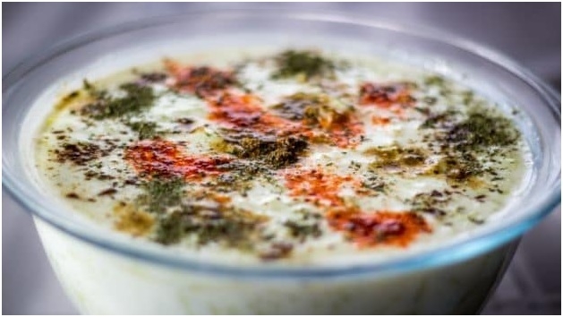 Raita, una dintre cele mai populare retete indiene Raita, una dintre cele mai populare retete indiene