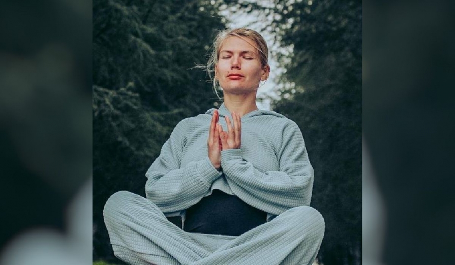 Raluca Alexandra Popescu: „Yoga este refugiul meu.” Raluca-Alexandra-Popescu-instructor-yoga