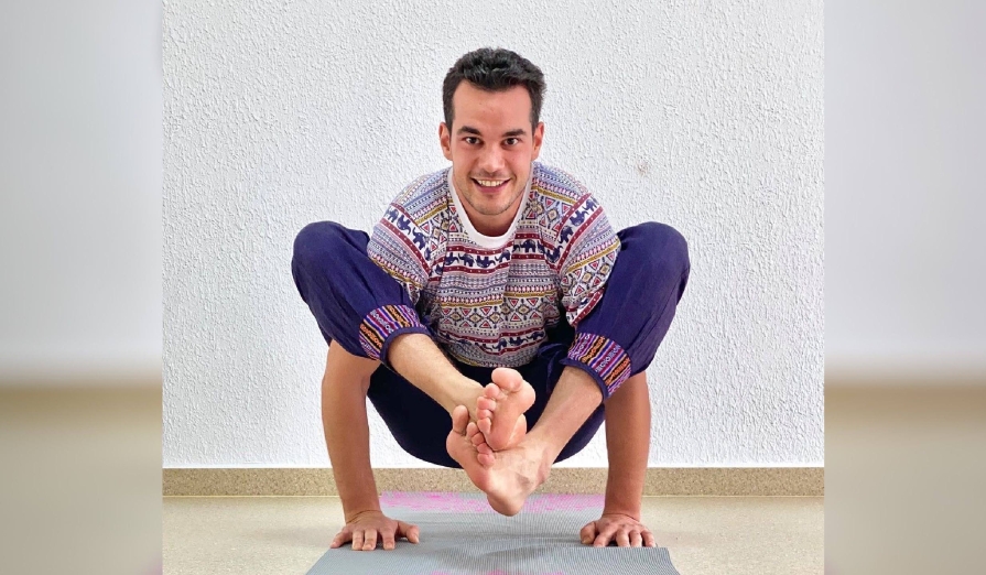 Raul Sebastian Puscas: „Scopul fiecărui yoghin este de a ajunge la Samadhi.” Raul-Sebastian-Puscas-instructor-yoga