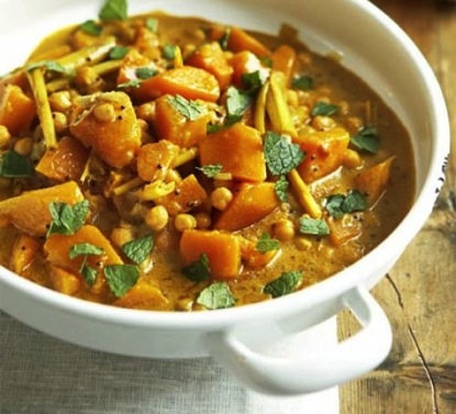 Reteta vegana: Curry cu naut si cocos Reteta vegana: Curry cu naut si cocos