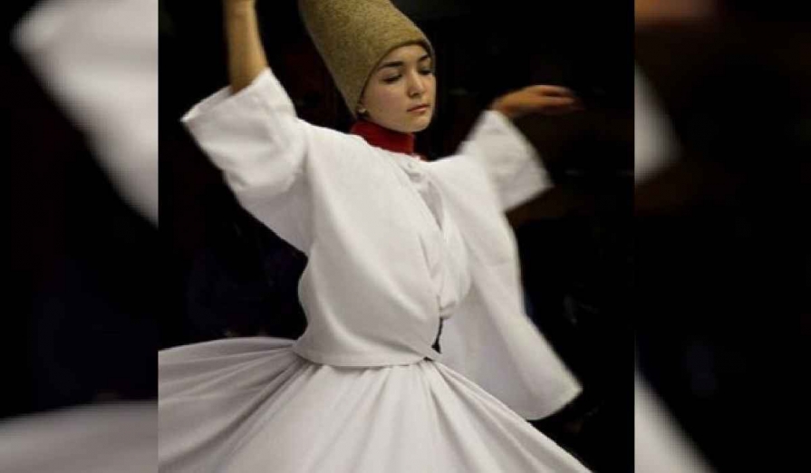 Rolul femeilor sufi în dezvoltarea misticismului islamic femeie-sufi