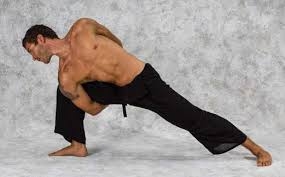 Baddha Skandasana sau Utthita Baddha Parsva Upavesasana Baddha Skandasana sau Utthita Baddha Parsva Upavesasana