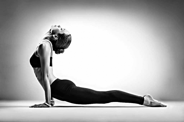 Bhujangasana: Postura cobrei Bhujangasana: Postura cobrei