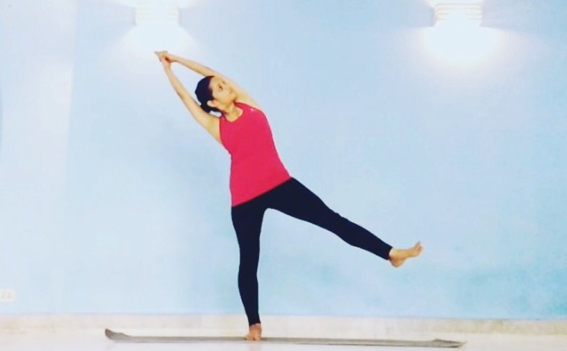 Eka Pada Indudalasana Eka Pada Indudalasana