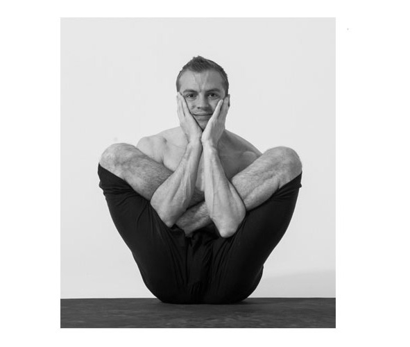 Garbha Pindasana Garbha Pindasana