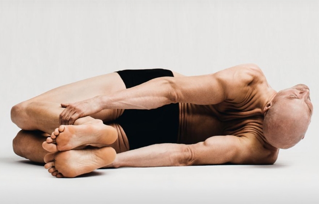 Parsva Dhanurasana