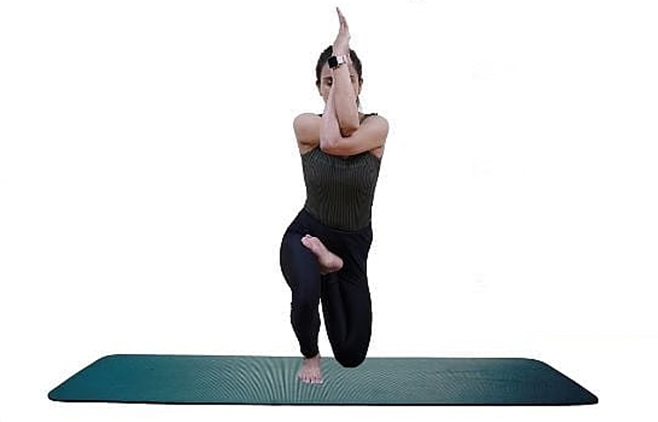 Vātāyanāsana
