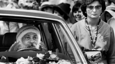 Adevarata poveste a lui Osho. Sex, droguri si Rolls Royce sau iluminarea ca afacere profitabila.