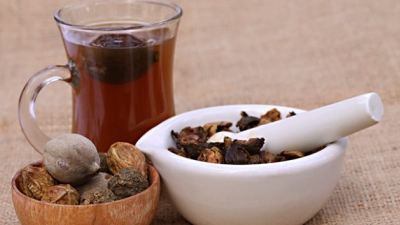 Apa Triphala, remediu ayurvedic pentru o serie de afectiuni