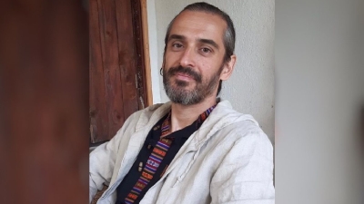 Bogdan-Răcoreanu-instructor-yoga