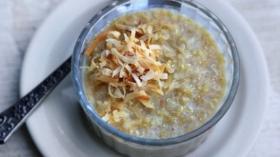 Desert vegan: Budinca de quinoa si cocos