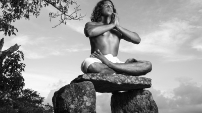 Esența yoga sau cum se practica yoga la origini Esența yoga sau cum se practica yoga la origini