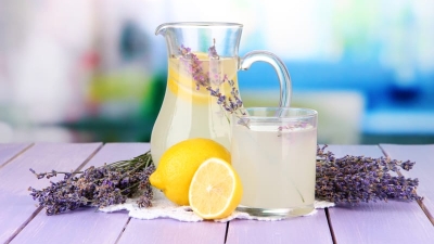 Limonada cu lavanda, bautura racoritoare cu multiple proprietati terapeutice