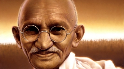 Gandhi, omul evenimentelor contradictorii