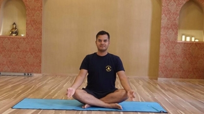 barbat-asana-mediatie
