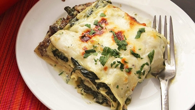 Reteta vegetariana de lasagna bogata in fier