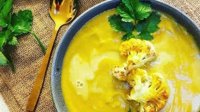 Supa de conopida cu turmeric pentru Manipura, chakra plexului solar