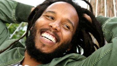 Yoga i-a influentat major viata lui Ziggy, fiul lui Bob Marley: “Yoga m-a ajutat sa realizez ca iubirea este raspunsul” Yoga i-a influentat major viata lui Ziggy, fiul lui Bob Marley: “Yoga m-a ajutat sa realizez ca iubirea este raspunsul”