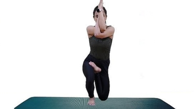 Vātāyanāsana
