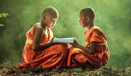 Cartea Tibetana A Vietii Si A Mortii Yogasat Cursuri Yoga Bucuresti